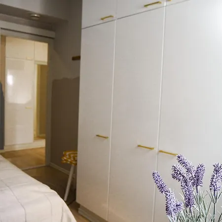 Unique Seaside 2-Bedroom Apartment With Private Yard, Sauna & Free Garage Parking